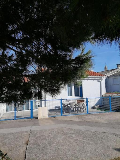 Maison De Pecheur Cour Privee En Centre Ville Saint-Gilles-Croix-de-Vie Exteriér fotografie